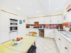 Kitchen 2- click for photo gallery